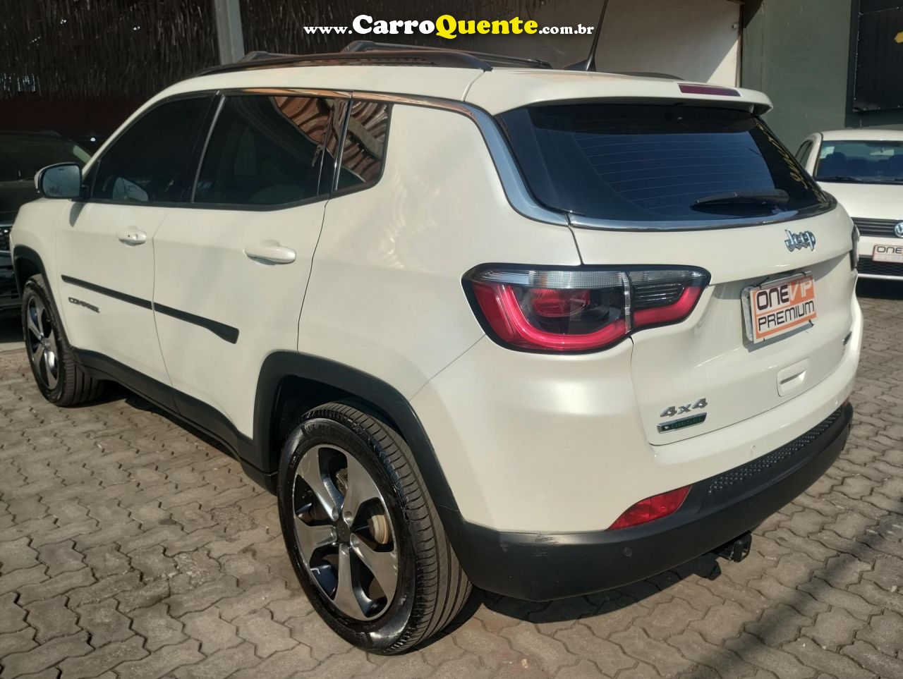 JEEP   COMPASS LONGITUDE 2.0 4X2 FLEX 16V AUT.   BRANCO 2018 2.0 FLEX - Loja