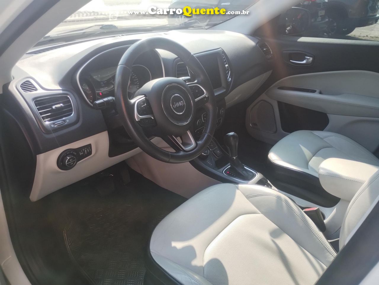 JEEP   COMPASS LONGITUDE 2.0 4X2 FLEX 16V AUT.   BRANCO 2018 2.0 FLEX - Loja