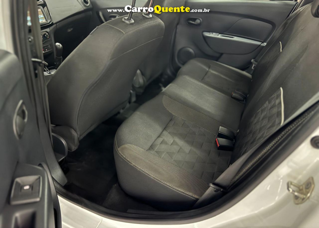 RENAULT   LOGAN ZEN FLEX 1.0 12V 4P MEC.   BRANCO 2023 1.0 FLEX - Loja