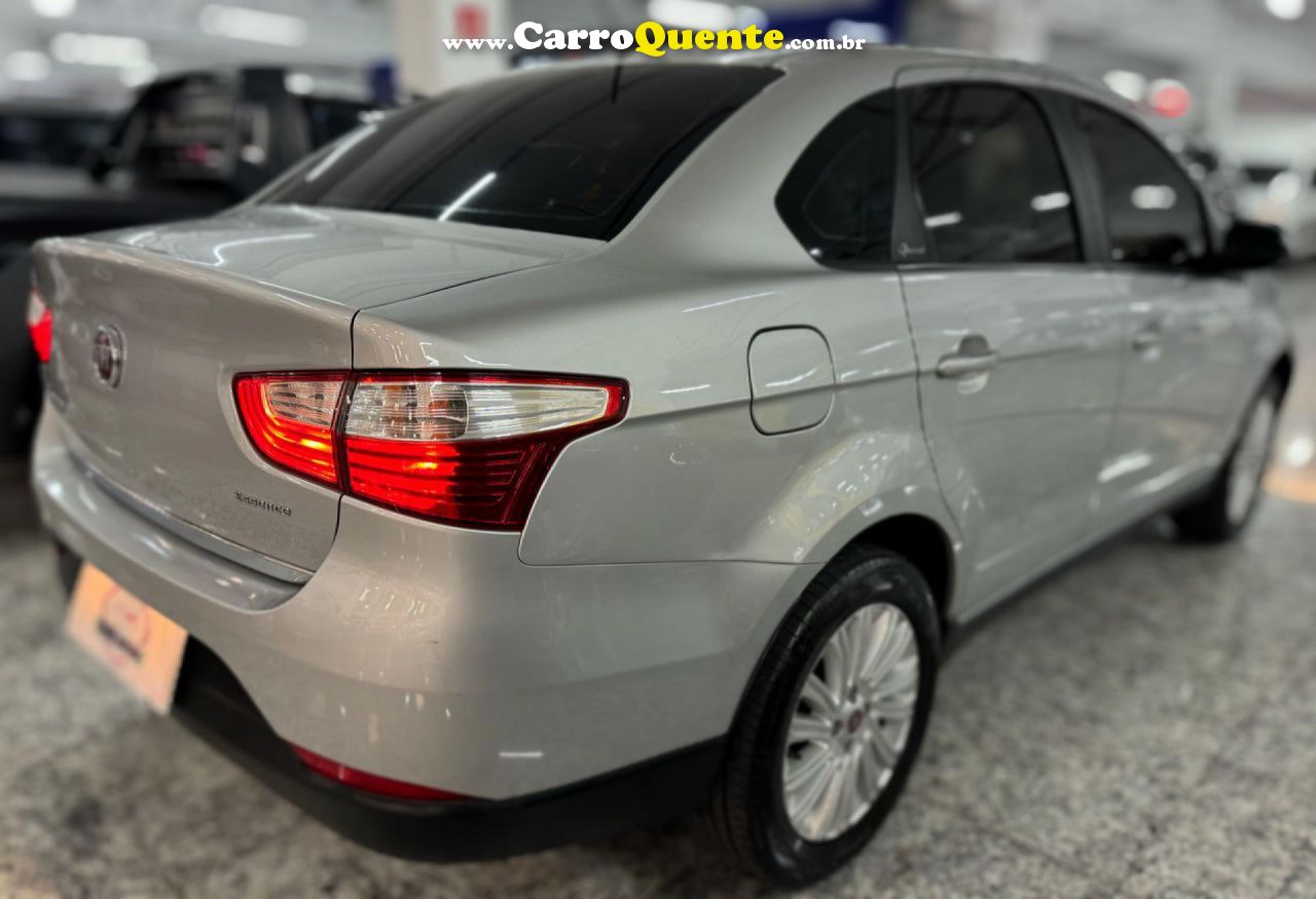 FIAT   GRAND SIENA ESSENCE 1.6 FLEX 16V   PRATA 2017 1.6 FLEX - Loja