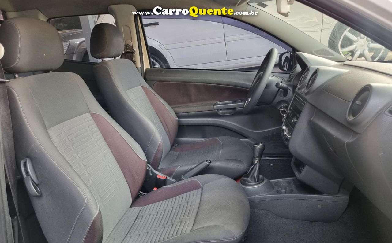 VOLKSWAGEN   SAVEIRO HIGHLINE 1.6 T. FLEX 8V CD   BRANCO 2015 1.6 FLEX - Loja