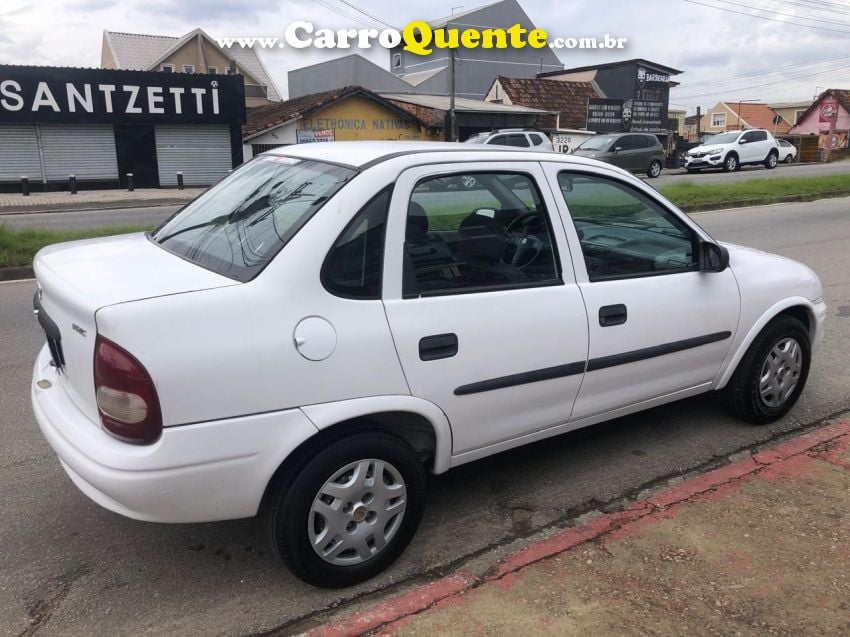 Chevrolet CORSA 1.0 MPFI CLASSIC 8V GASOLINA 4P MANUAL - Loja