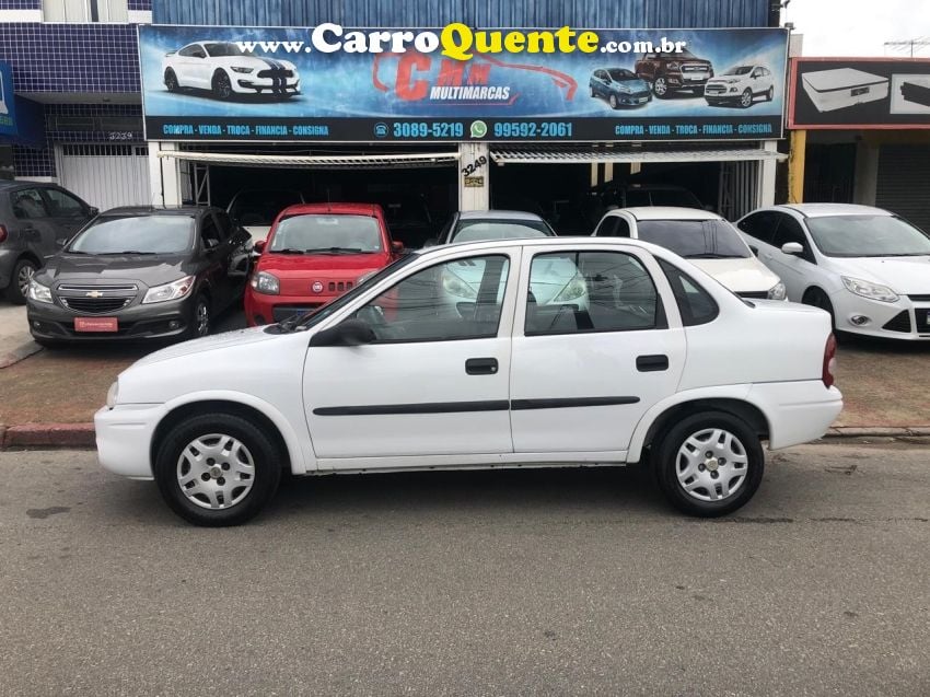 Chevrolet CORSA 1.0 MPFI CLASSIC 8V GASOLINA 4P MANUAL - Loja