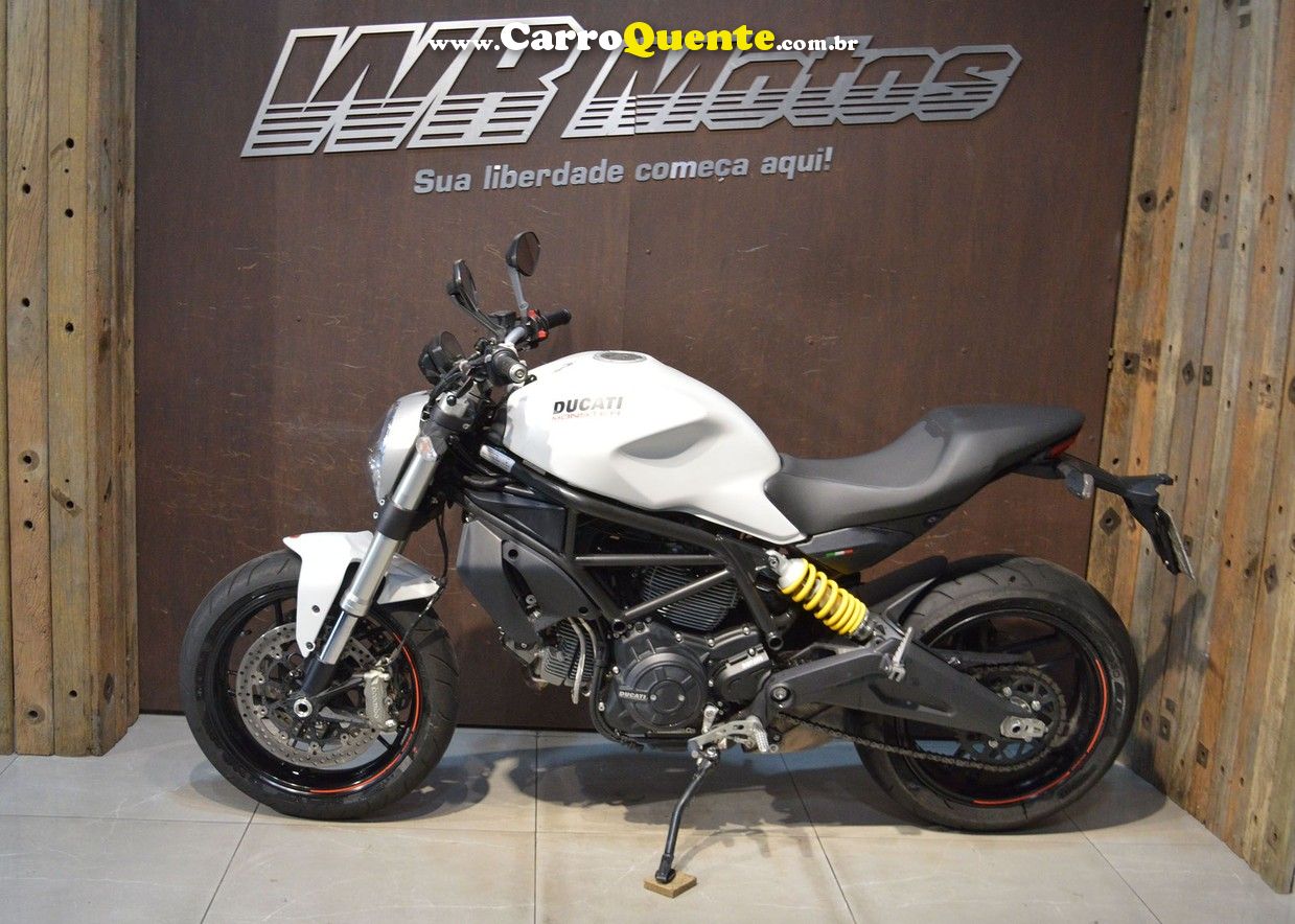 DUCATI MONSTER 797 - Loja