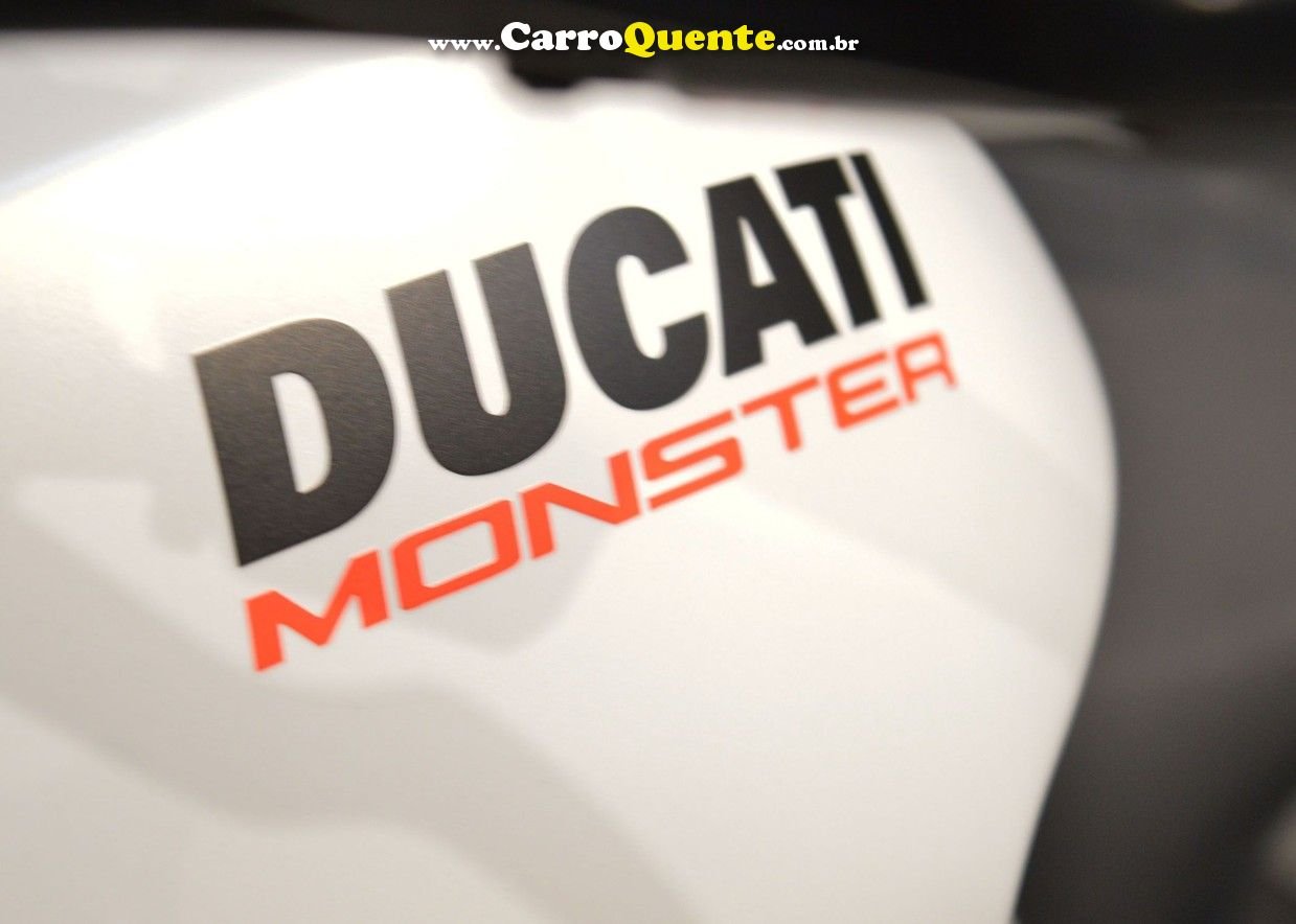 DUCATI MONSTER 797 - Loja