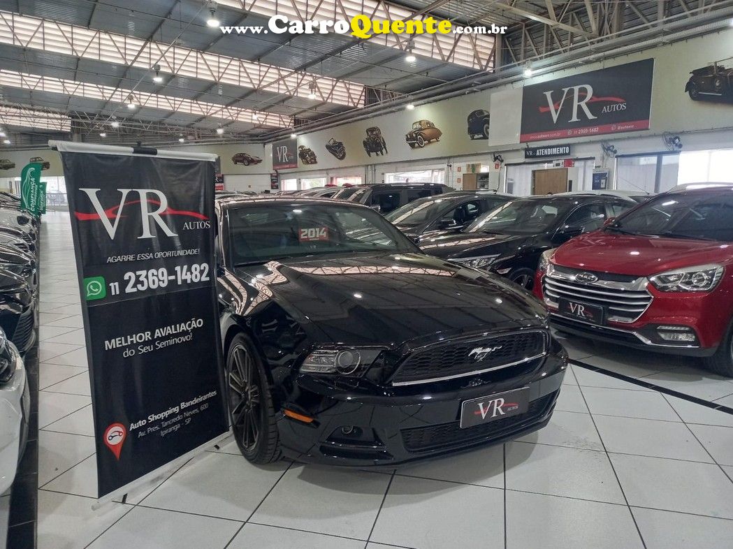 FORD MUSTANG 3.7 COUPE V6 4V TI-VCT UNICO DONO MUITO NOVO!! - Loja