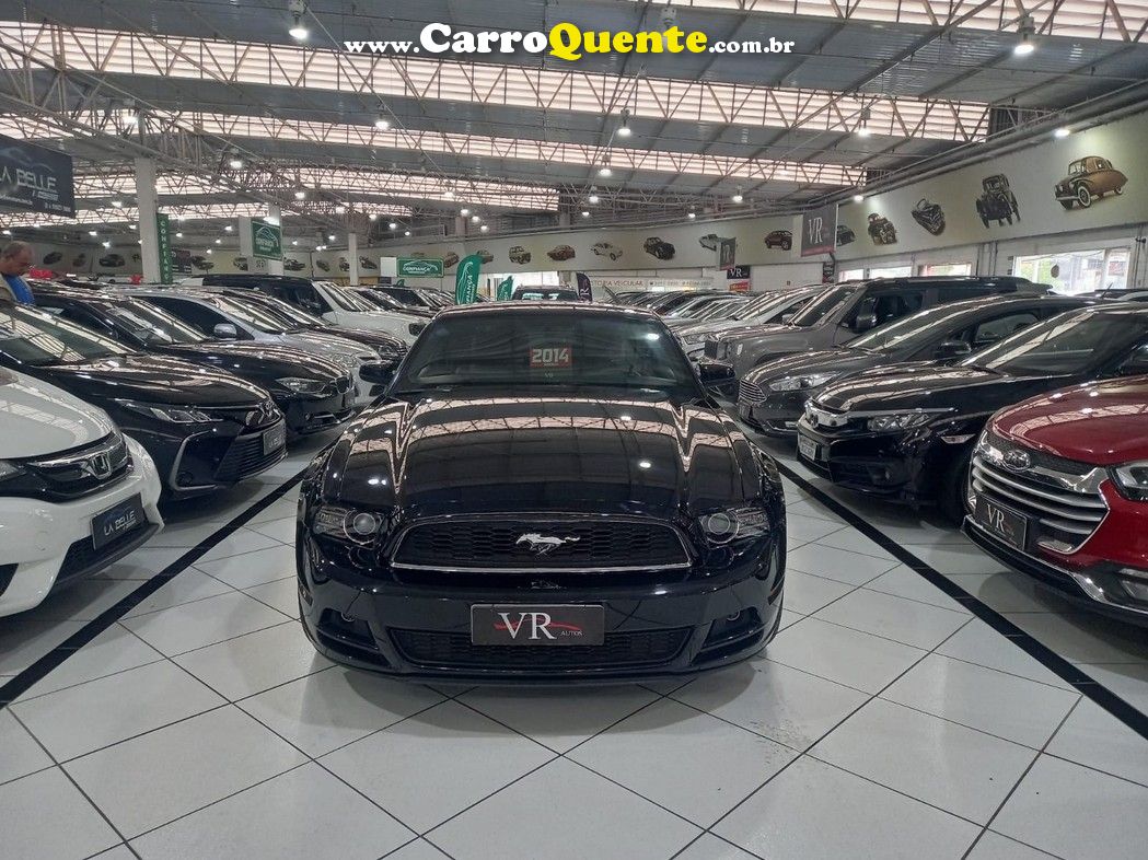 FORD MUSTANG 3.7 COUPE V6 4V TI-VCT UNICO DONO MUITO NOVO!! - Loja