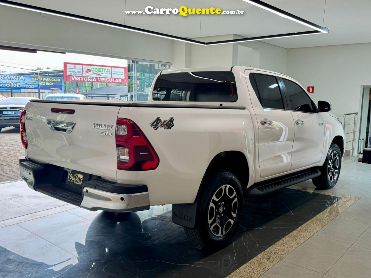 TOYOTA   HILUX CD SRX 4X4 2.8 TDI 16V DIESEL AUT.   BRANCO 2024 2.8 DIESEL - Loja