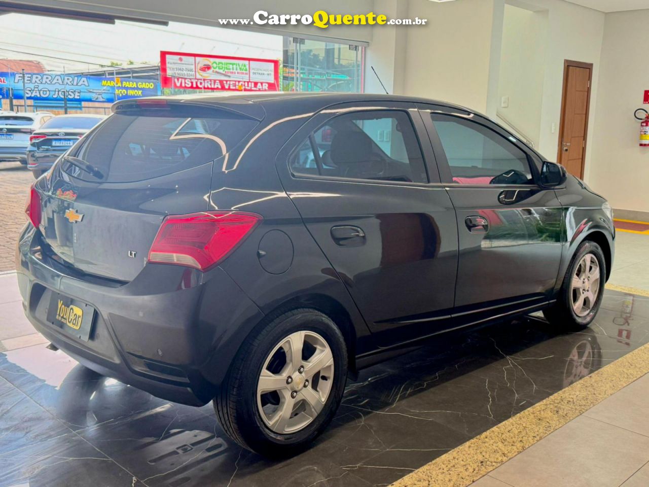 CHEVROLET   ONIX HATCH LT 1.4 8V FLEXPOWER 5P AUT.   PRETO 2019 1.4 FLEX - Loja