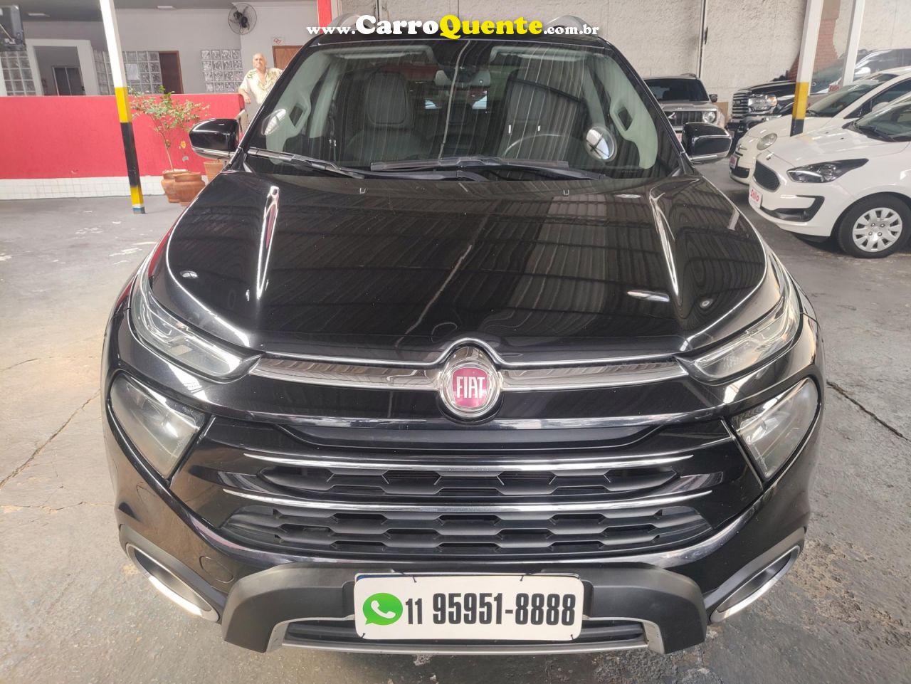 FIAT   TORO VOLCANO 2.0 16V 4X4 TB DIESEL AUT.   PRETO 2020 2.0 DIESEL - Loja