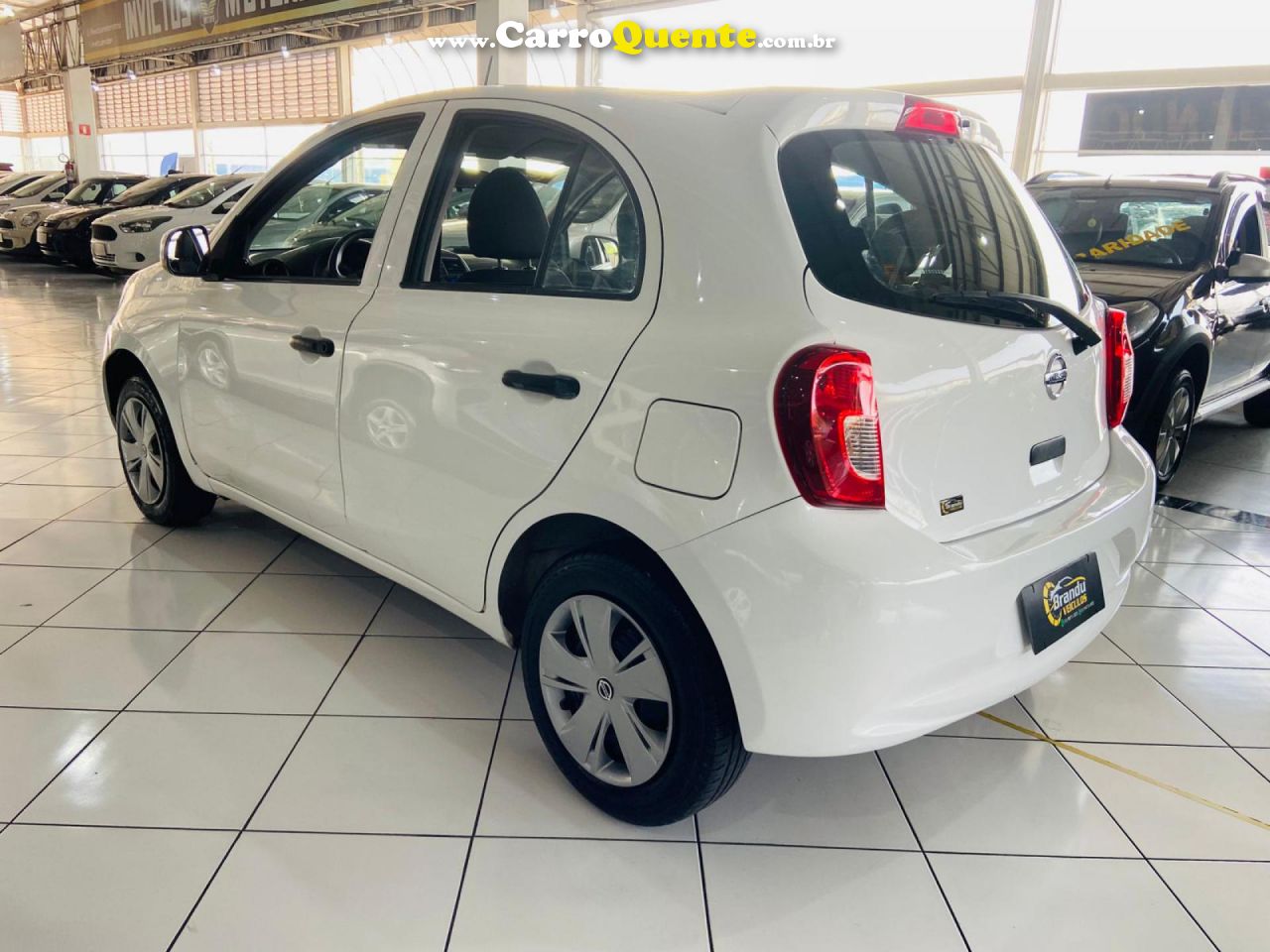 NISSAN   MARCH S 1.0 12V FLEX 5P   BRANCO 2019 1.0 FLEX - Loja