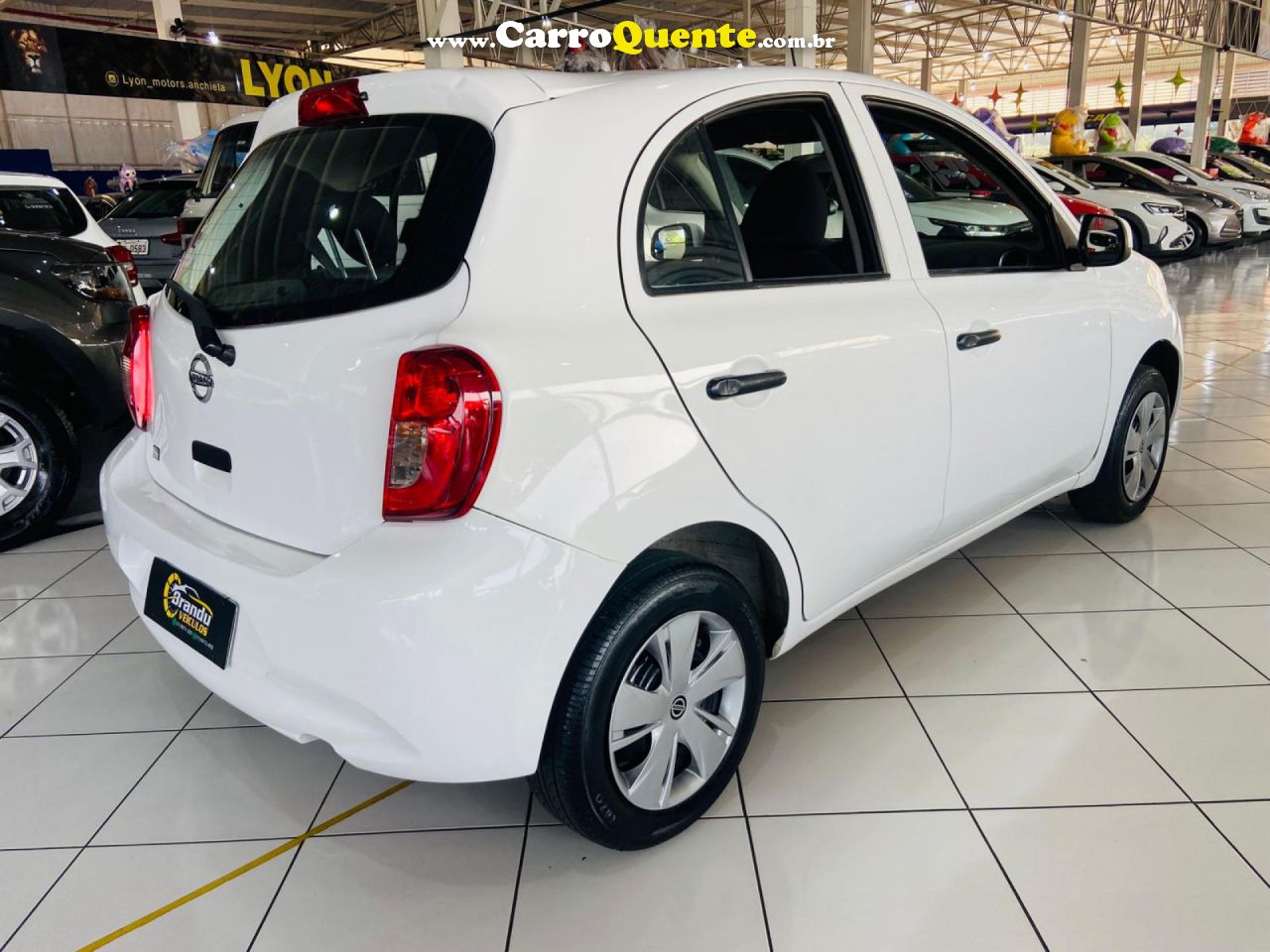 NISSAN   MARCH S 1.0 12V FLEX 5P   BRANCO 2019 1.0 FLEX - Loja