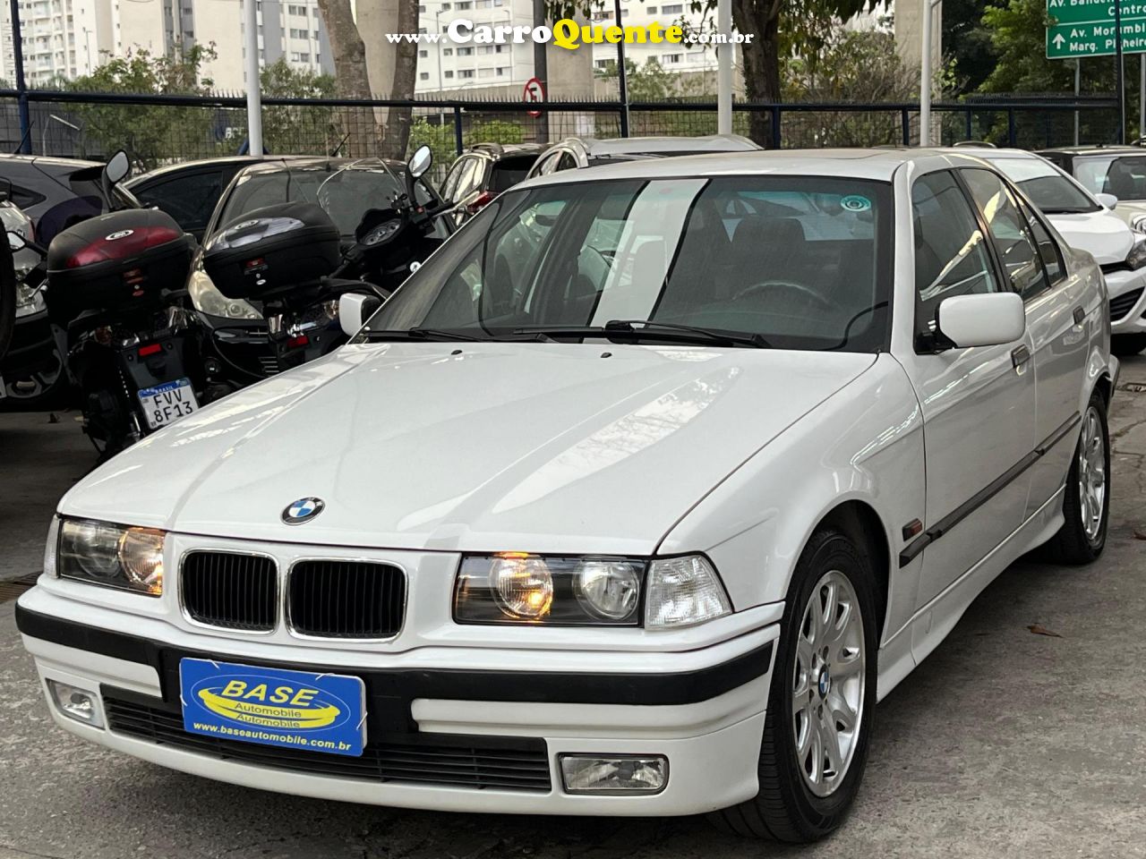 BMW   325I   BRANCO 1995 2.5 GASOLINA - Loja