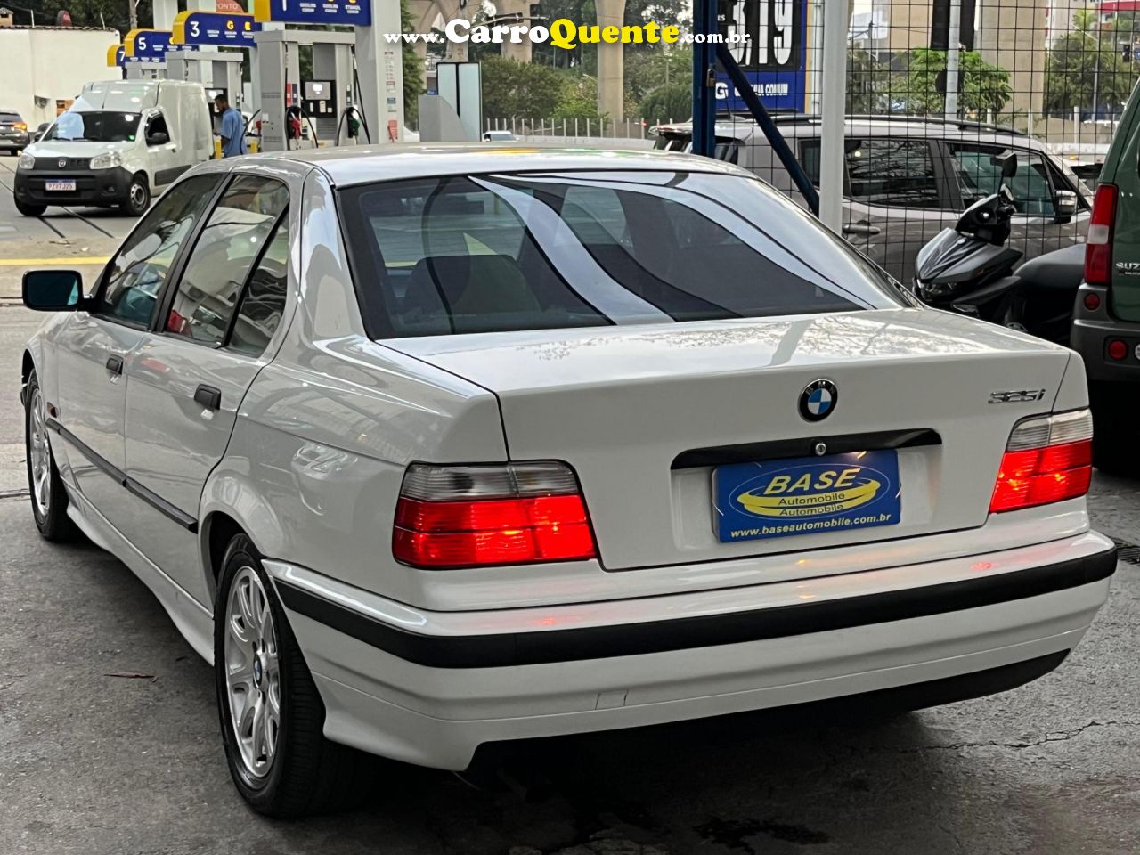 BMW   325I   BRANCO 1995 2.5 GASOLINA - Loja