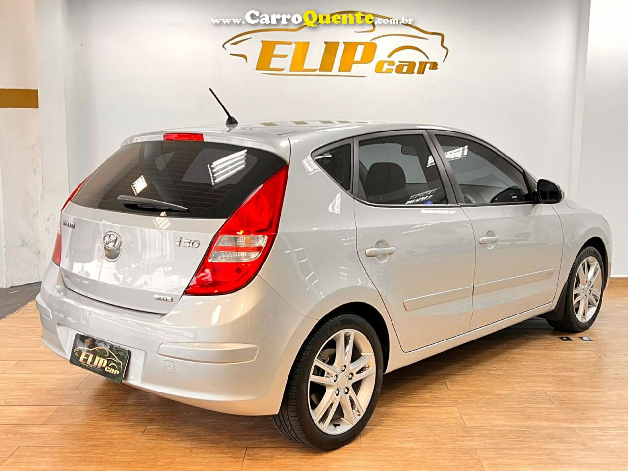 HYUNDAI   I30 2.0 16V 145CV 5P MEC.   PRATA 2011 2.0 GASOLINA - Loja