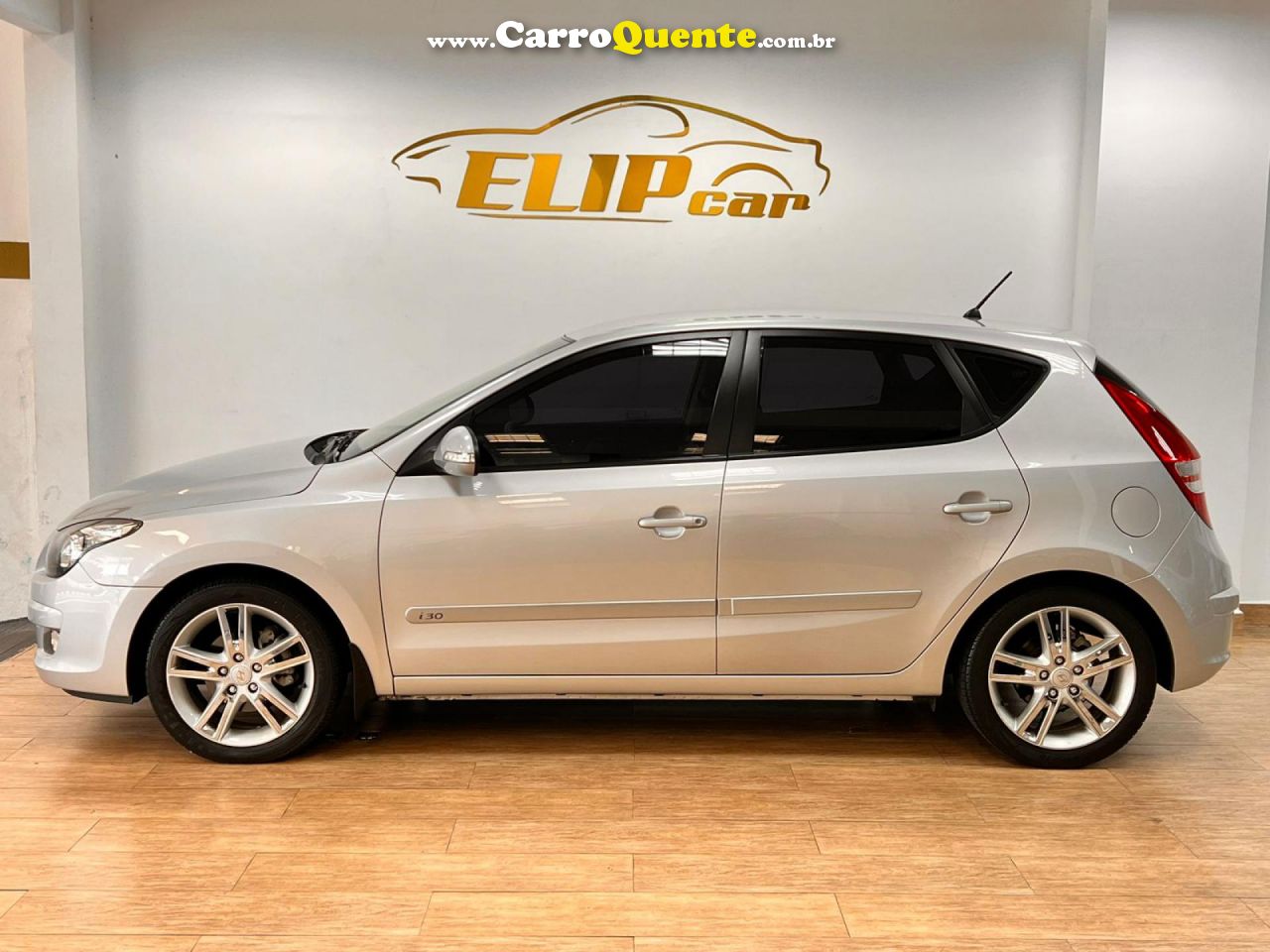 HYUNDAI   I30 2.0 16V 145CV 5P MEC.   PRATA 2011 2.0 GASOLINA - Loja