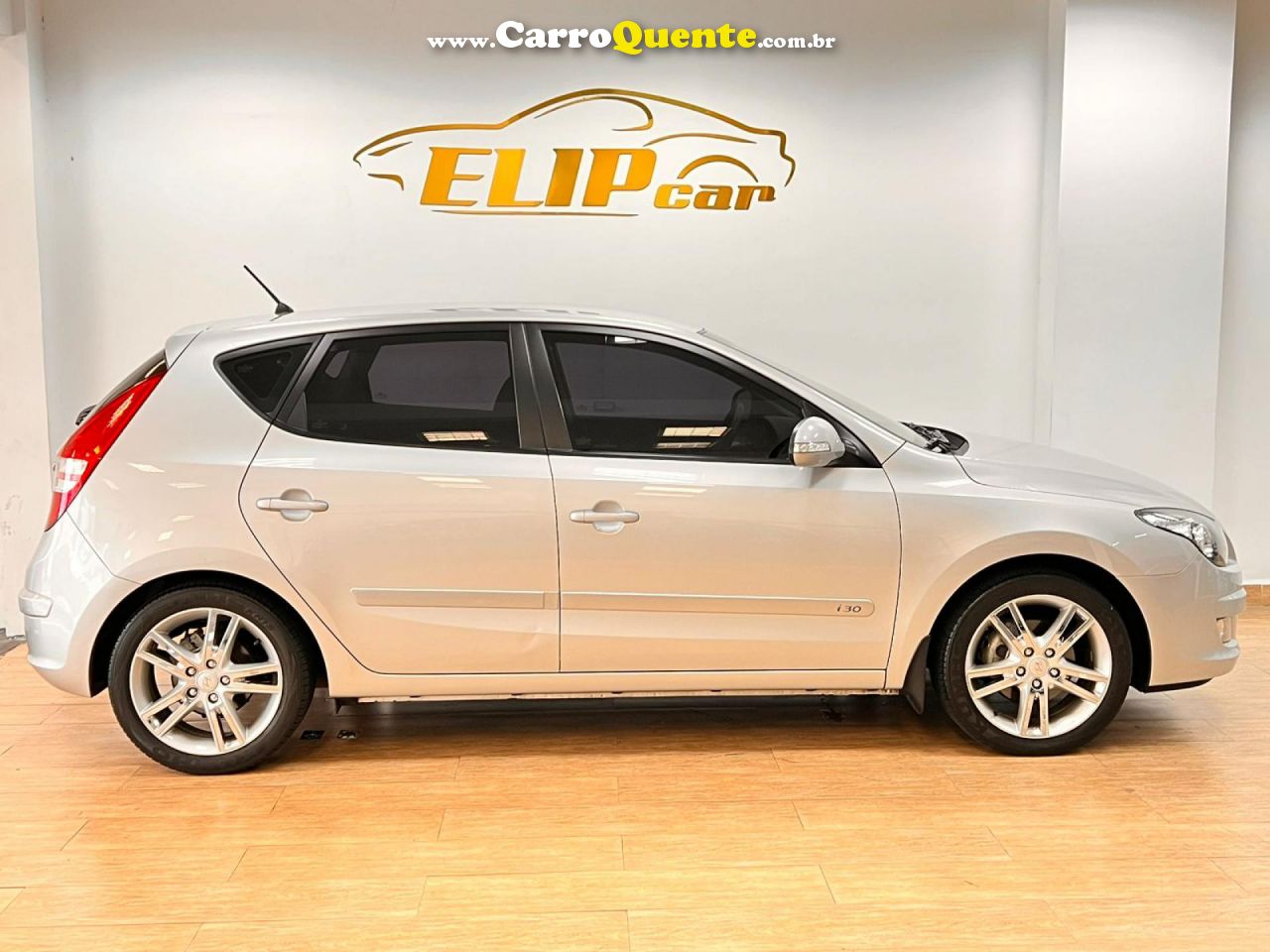 HYUNDAI   I30 2.0 16V 145CV 5P MEC.   PRATA 2011 2.0 GASOLINA - Loja