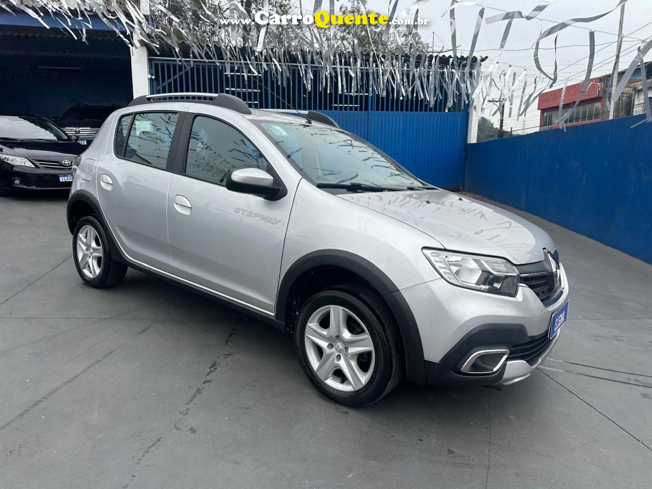 RENAULT   SANDERO SZE 1.6 MT   PRATA 2022 1.6 FLEX - Loja