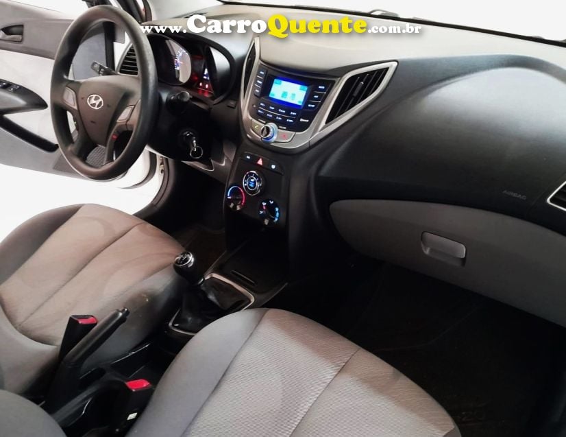 Hyundai HB20S 1.0 COMFORT PLUS 12V FLEX 4P MANUAL - Loja