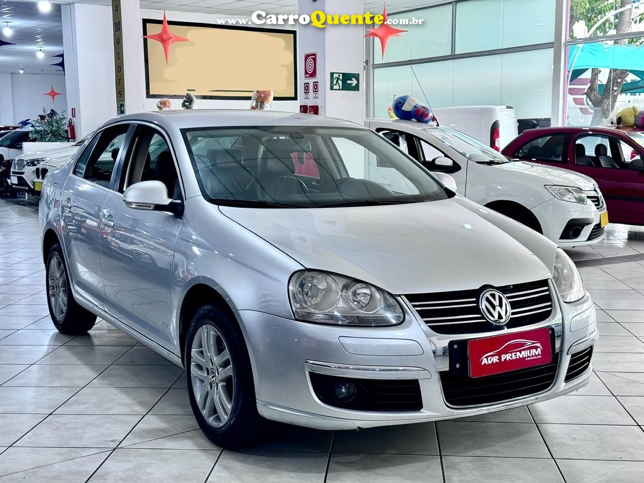 VOLKSWAGEN JETTA 2.5 I 20V 170CV - Loja