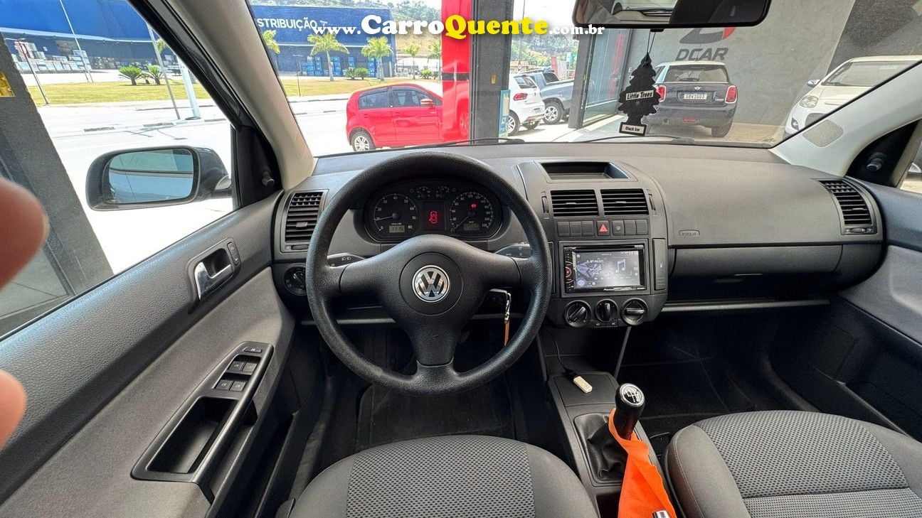 VOLKSWAGEN POLO 1.6 MI 8V TOTAL - Loja