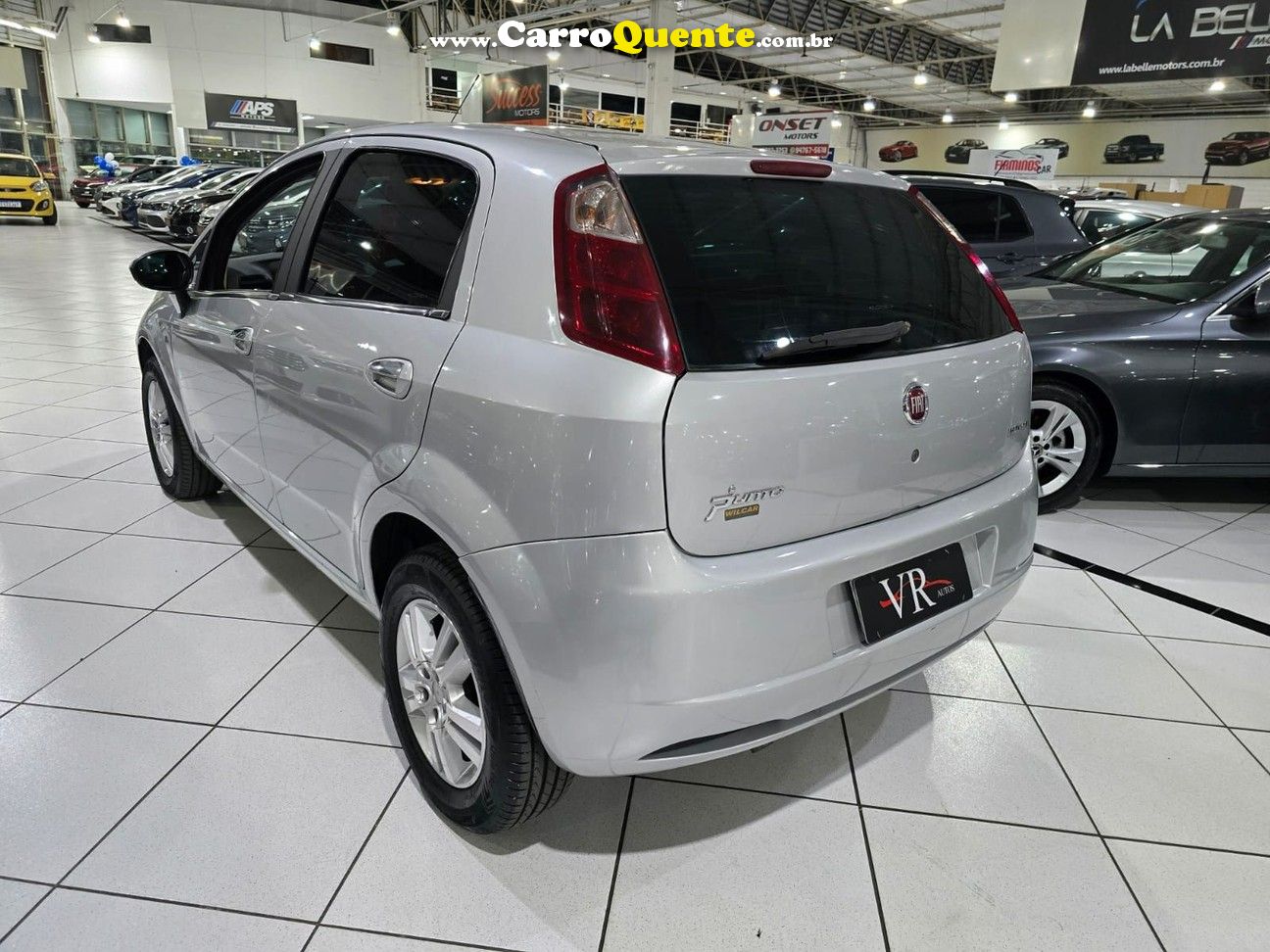 FIAT PUNTO 1.8 HLX 8V  KM 120.000 MUITO NOVO !!! - Loja