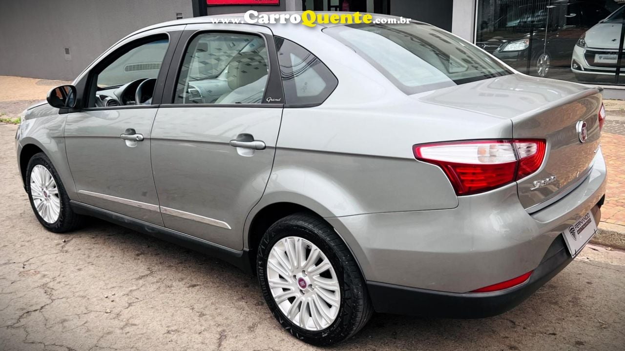 FIAT   GRAND SIENA ESSENCE 1.6 FLEX 16V   CINZA 2013 1.6 FLEX - Loja