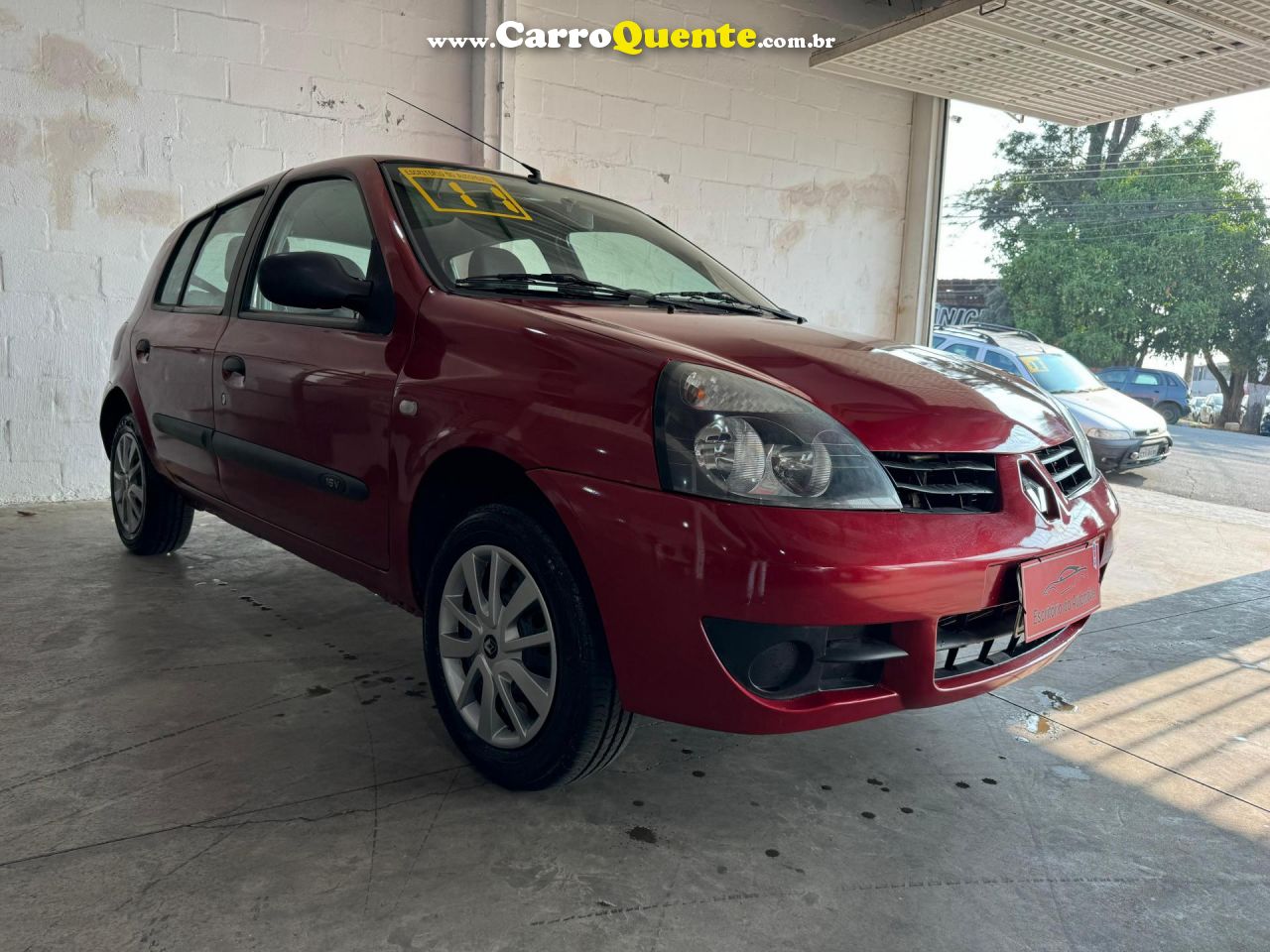 RENAULT   CLIO HI-FLEX 1.0 16V 5P   VERMELHO 2011 1.0 GASOLINA - Loja