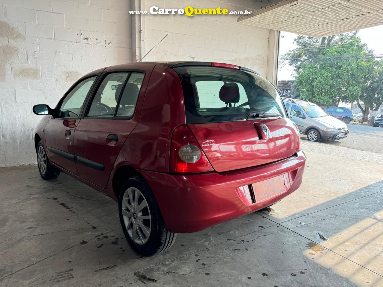 RENAULT   CLIO HI-FLEX 1.0 16V 5P   VERMELHO 2011 1.0 GASOLINA - Loja