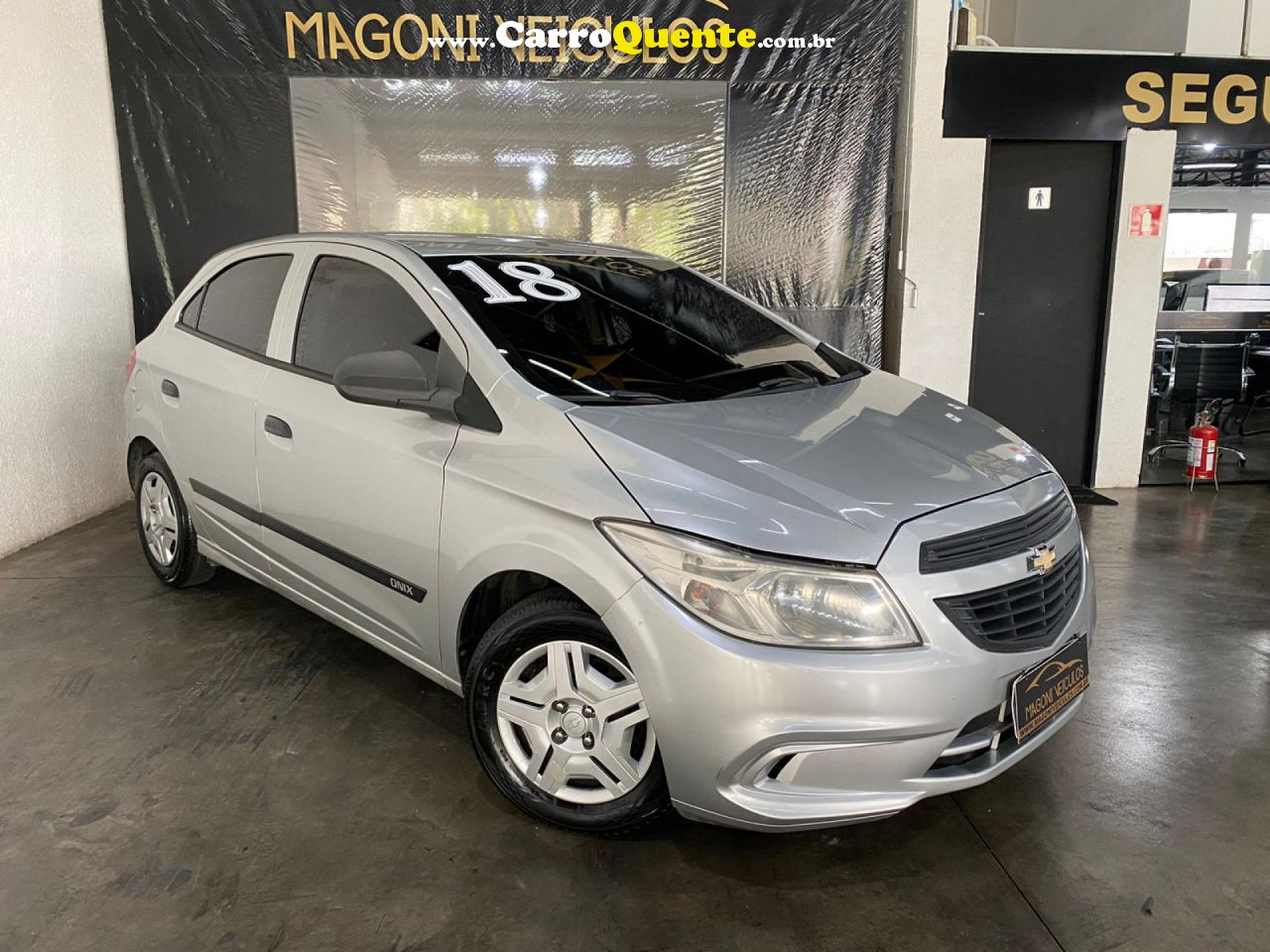 CHEVROLET   ONIX HATCH JOY 1.0 8V FLEX 5P MEC.   PRATA 2018 1.0 FLEX - Loja