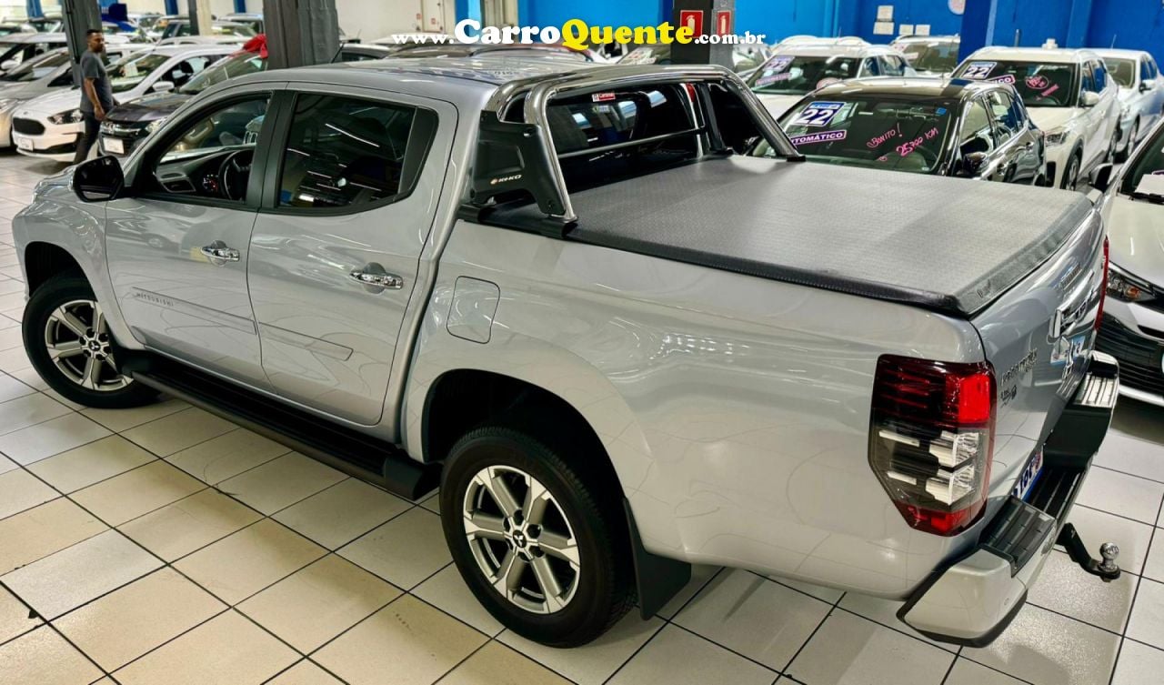 MITSUBISHI   L200 TRITON SPORT HPE 2.4 CD DIESEL AUT.   PRATA 2022 2.4 DIESEL - Loja