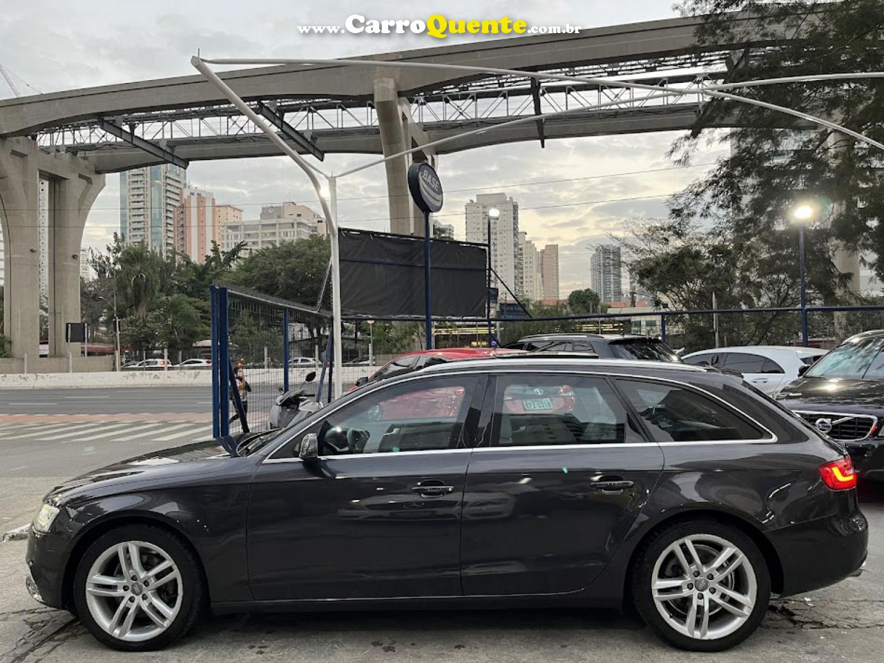 AUDI   A4 1.8 AVANT TURBO TIP. MULTITRONIC   CINZA 2015 1.8 T GASOLINA - Loja