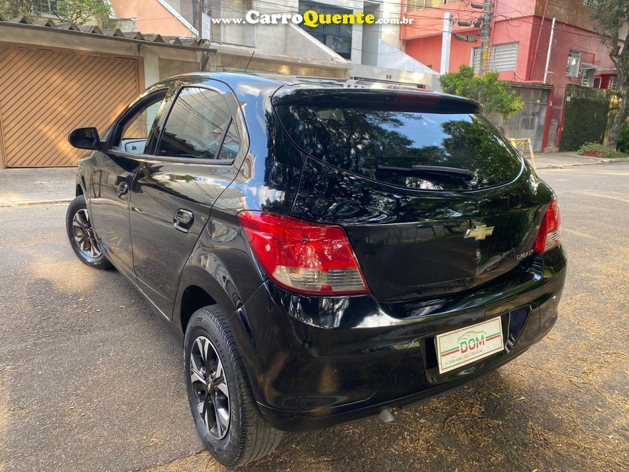 CHEVROLET   ONIX HATCH LT 1.0 8V FLEXPOWER 5P MEC.   PRETO 2013 1.0 FLEX - Loja