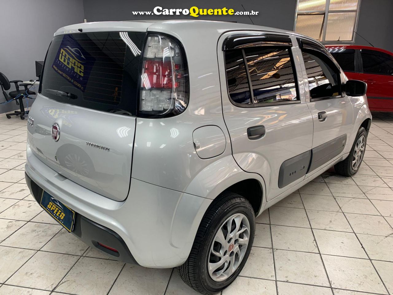 FIAT   UNO ATTRACTIVE 1.0 FIRE FLEX 8V 5P   PRATA 2016 1.0 FLEX - Loja