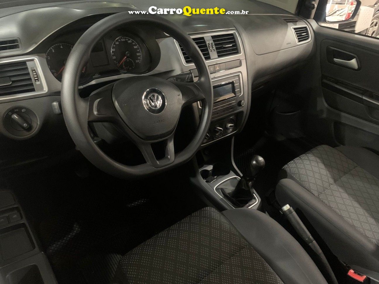 VOLKSWAGEN FOX 1.0 MPI TRENDLINE 12V - Loja