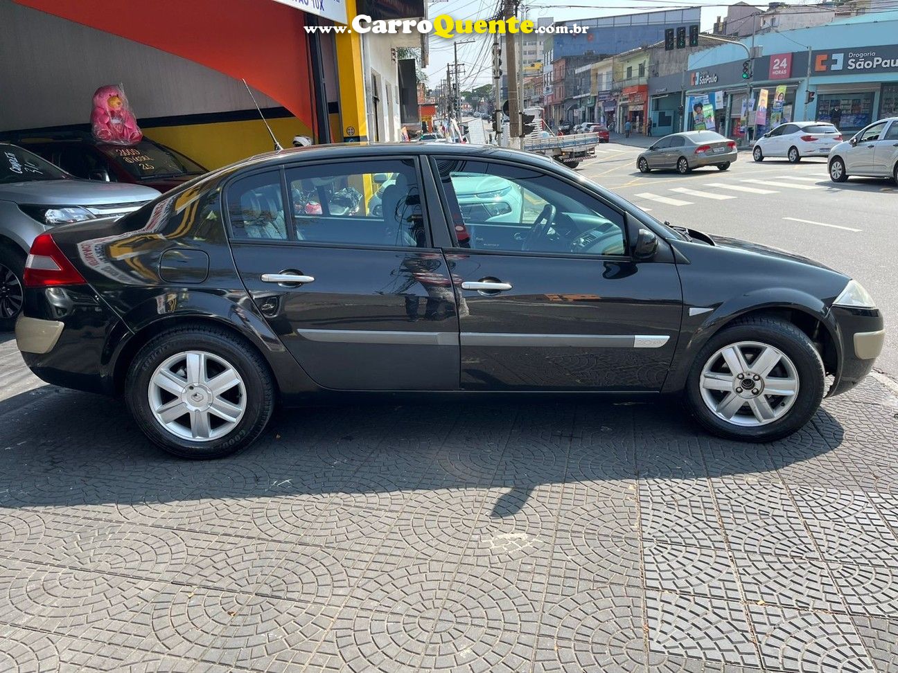 RENAULT MEGANE 2.0 DYNAMIQUE SEDAN 16V 2008 - Loja