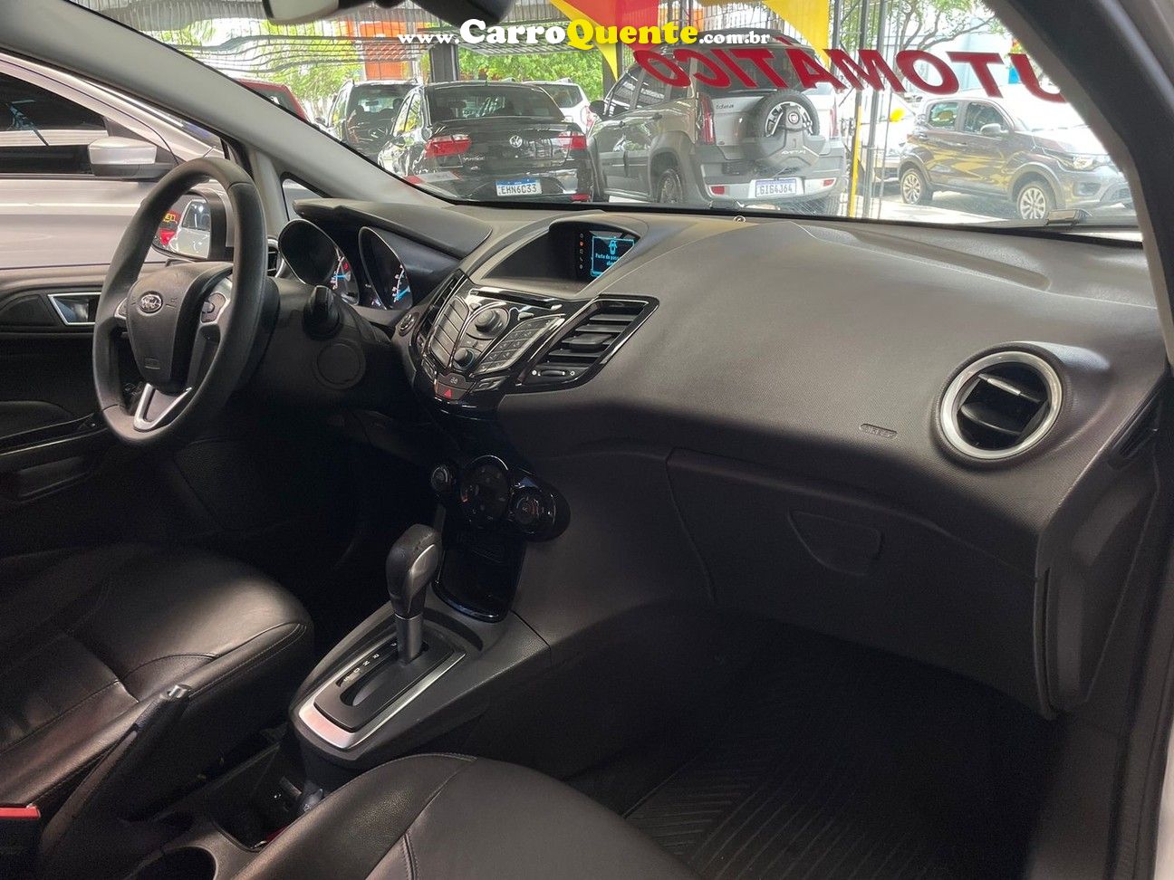 FORD FIESTA 1.6 TITANIUM HATCH 16V - Loja