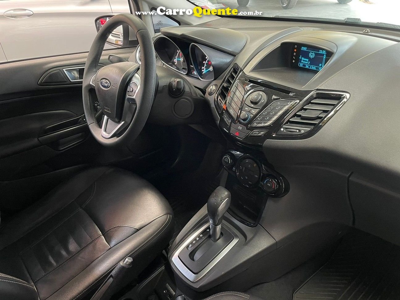 FORD FIESTA 1.6 TITANIUM HATCH 16V - Loja