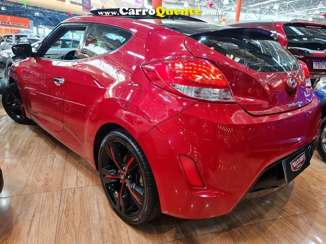 HYUNDAI VELOSTER 1.6 COM TETO SOLAR  KM  BAIXO ! - Loja