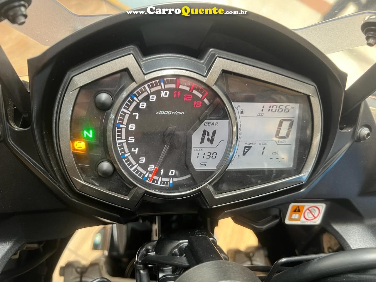 KAWASAKI NINJA 1000 ABS  COM 11 MIL KM ÚNICO DONO ! - Loja