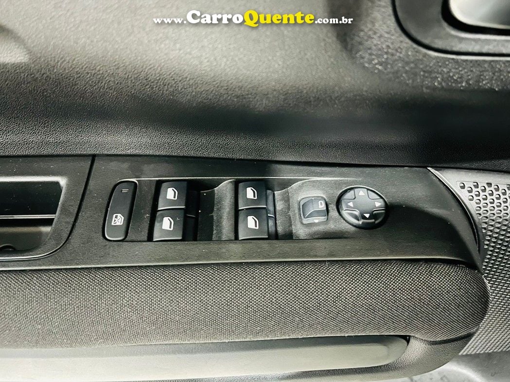 CITROEN C4 CACTUS 1.6 THP SHINE PACK EAT6 - Loja