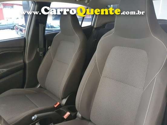 CHEVROLET ONIX 1.0 TURBO PLUS LT - Loja