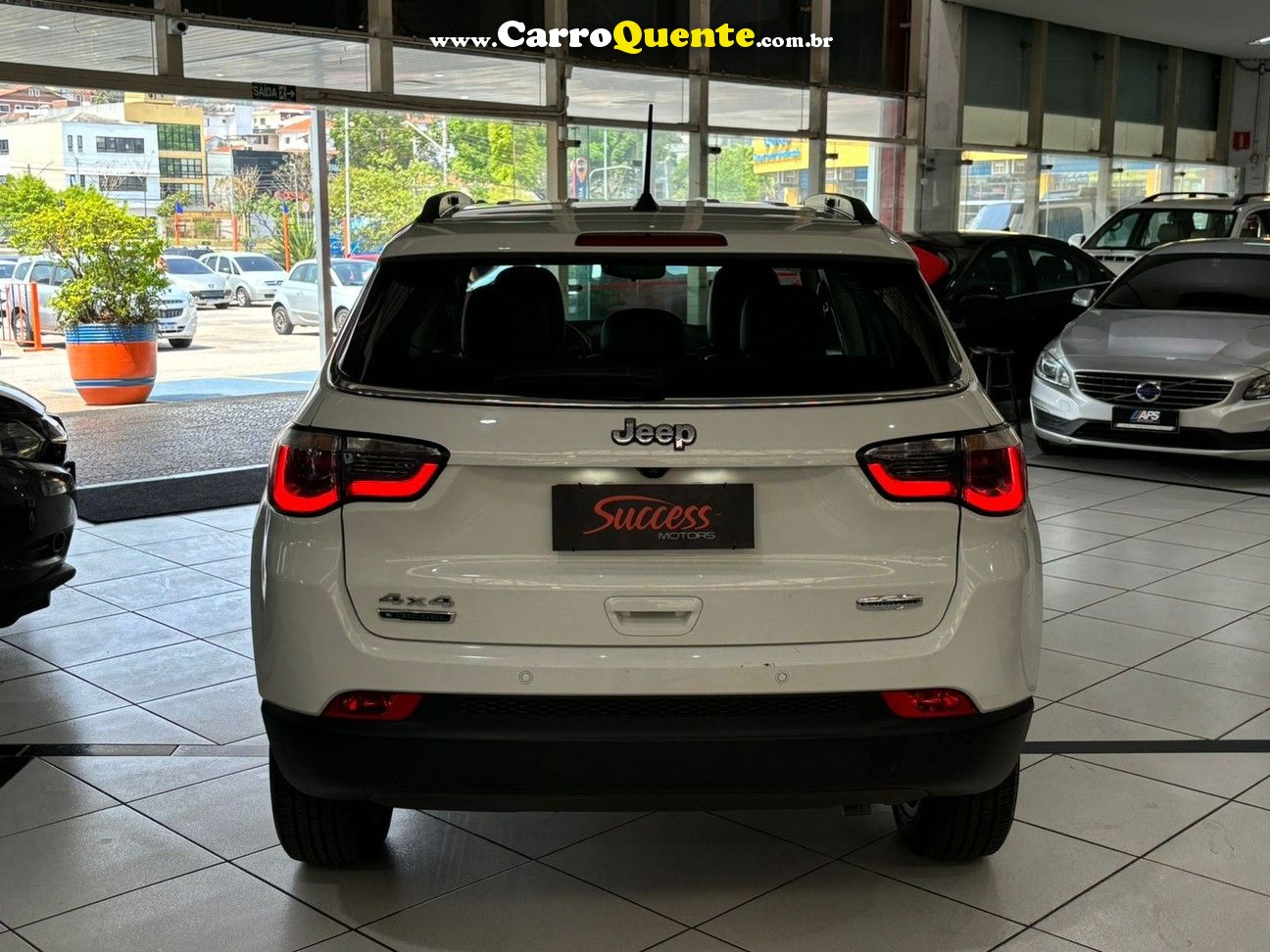 Jeep Compass 2.0 Longitude 16v Flex Automático Só 68.800 Km - Loja