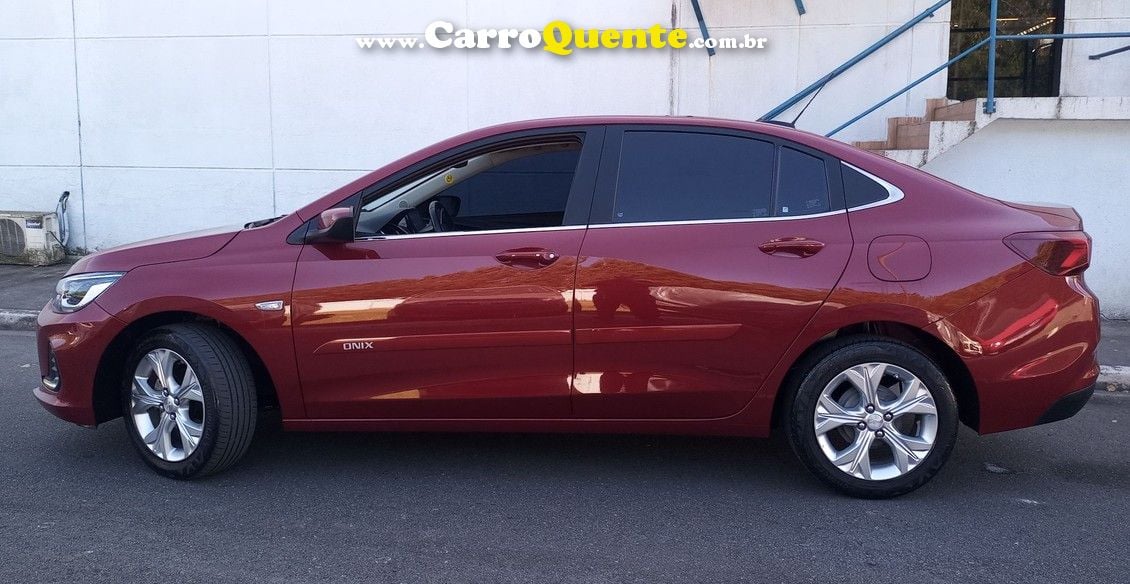 CHEVROLET ONIX 1.0 TURBO PLUS PREMIER - Loja