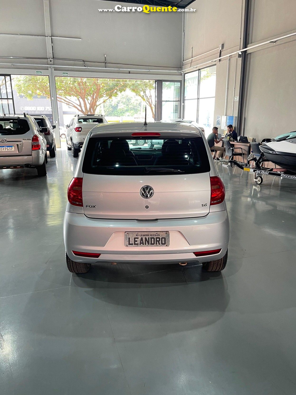 VOLKSWAGEN FOX 1.6 MI 8V - Loja