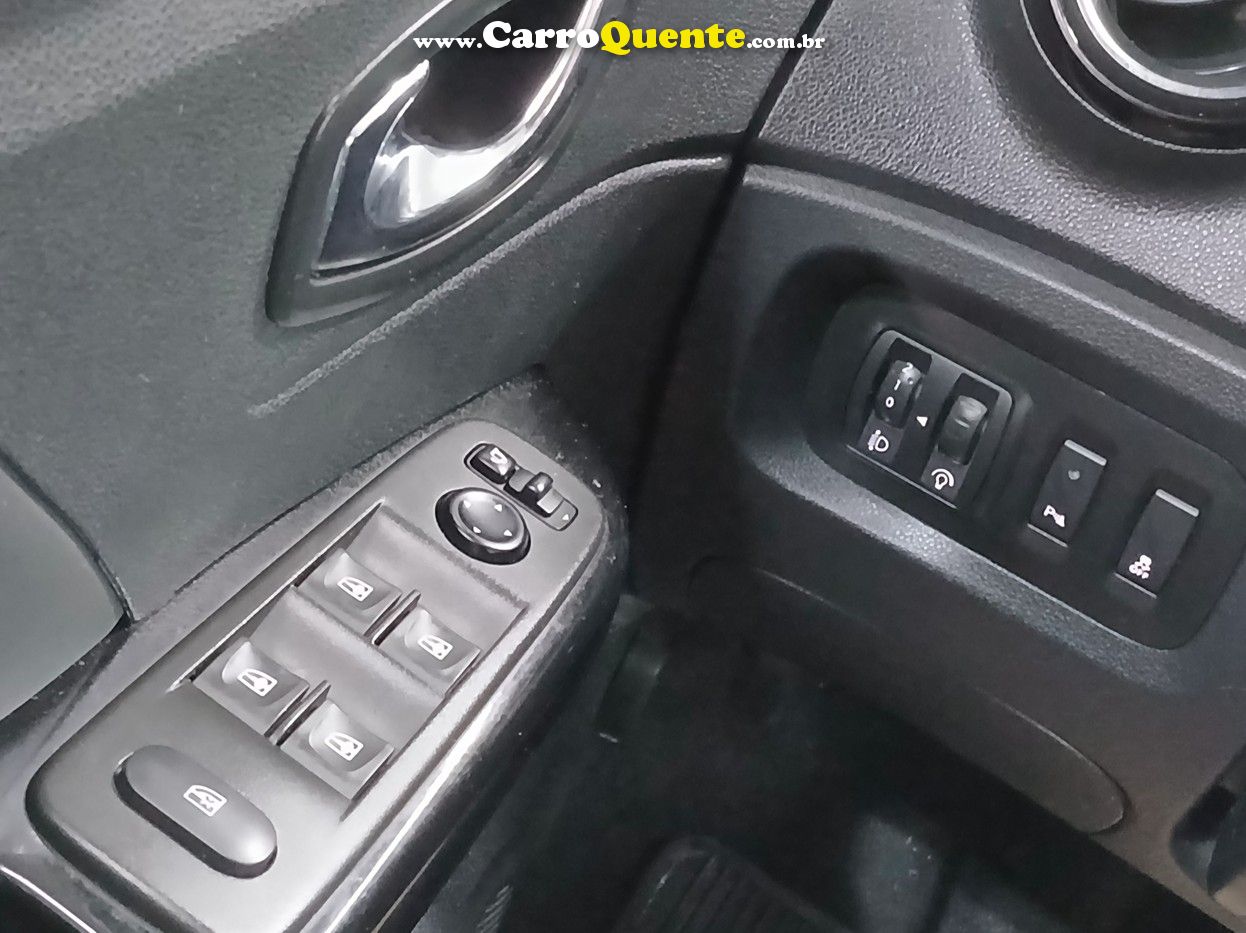 RENAULT CAPTUR 2.0 16V INTENSE - Loja