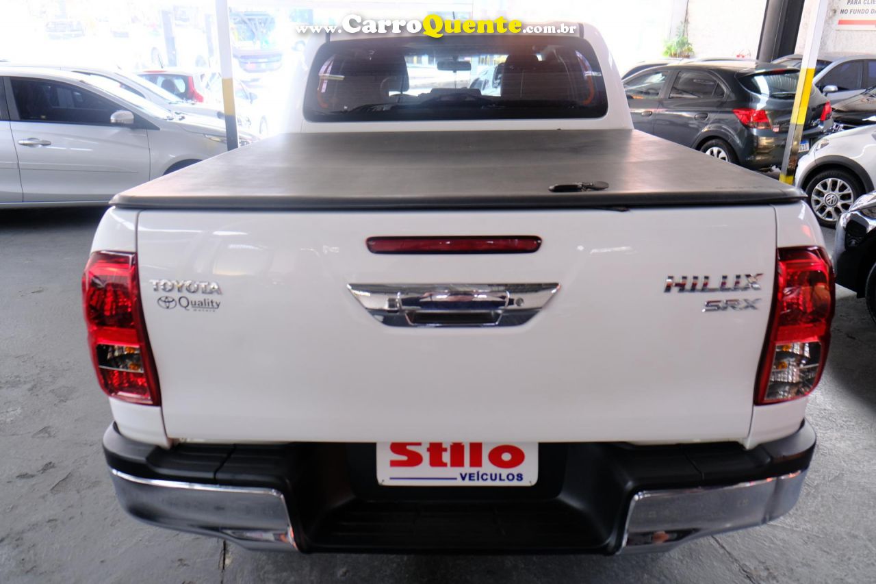 TOYOTA   HILUX CD SRX 4X4 2.8 TDI 16V DIESEL AUT.   BRANCO 2018 2.8 DIESEL - Loja