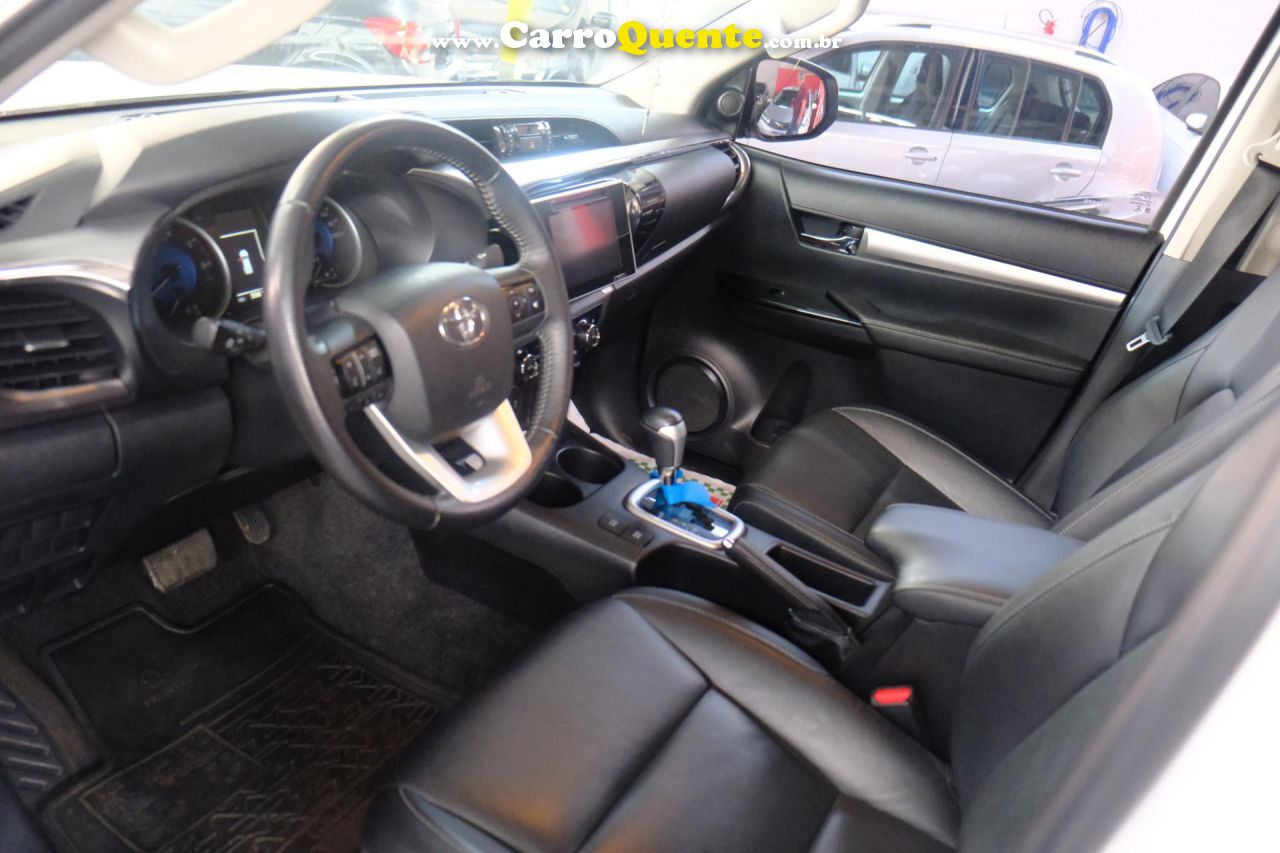 TOYOTA   HILUX CD SRX 4X4 2.8 TDI 16V DIESEL AUT.   BRANCO 2018 2.8 DIESEL - Loja