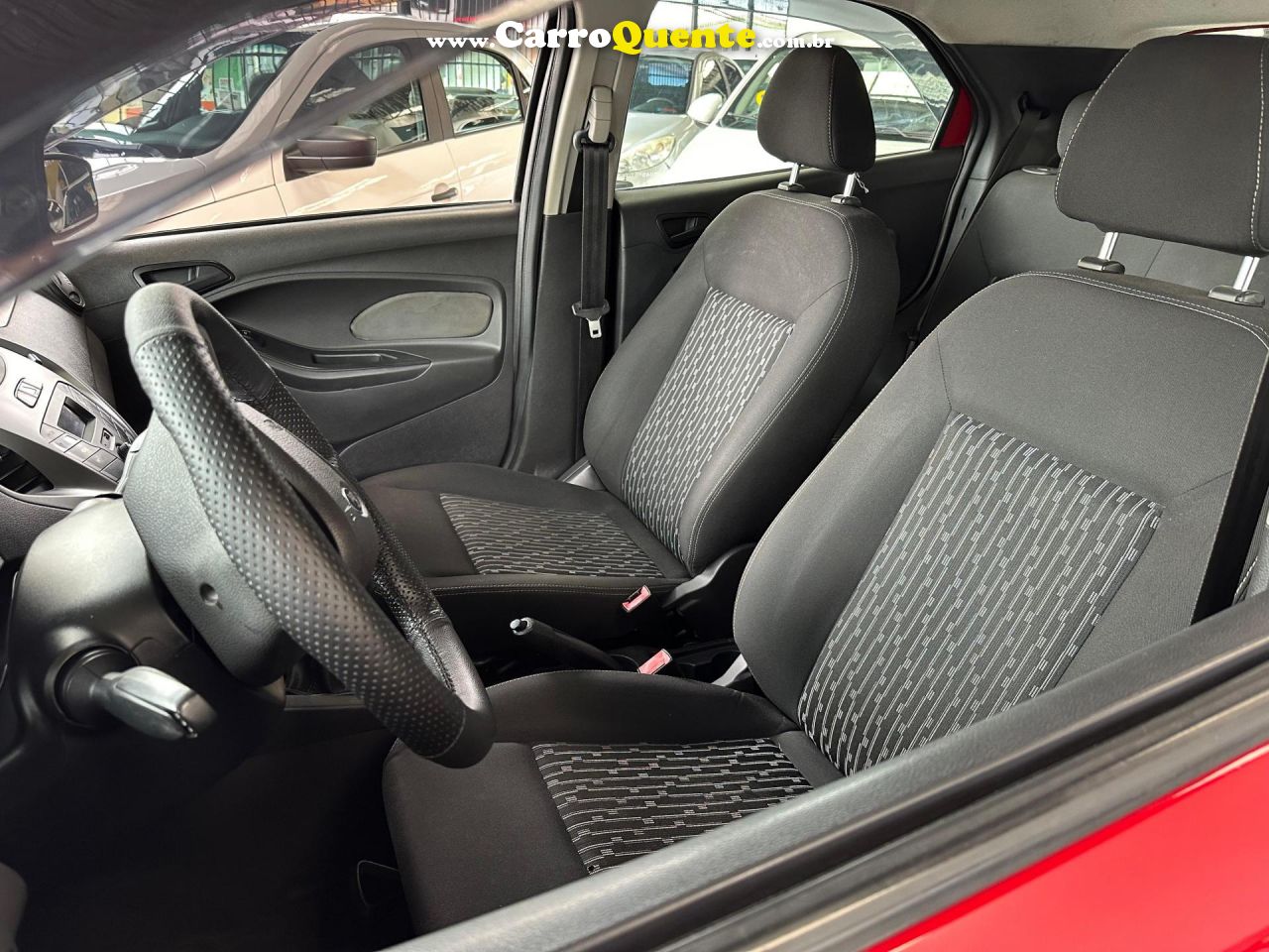 FORD   KA 1.0 SESE PLUS TIVCT FLEX 5P   VERMELHO 2015 1.0 FLEX - Loja