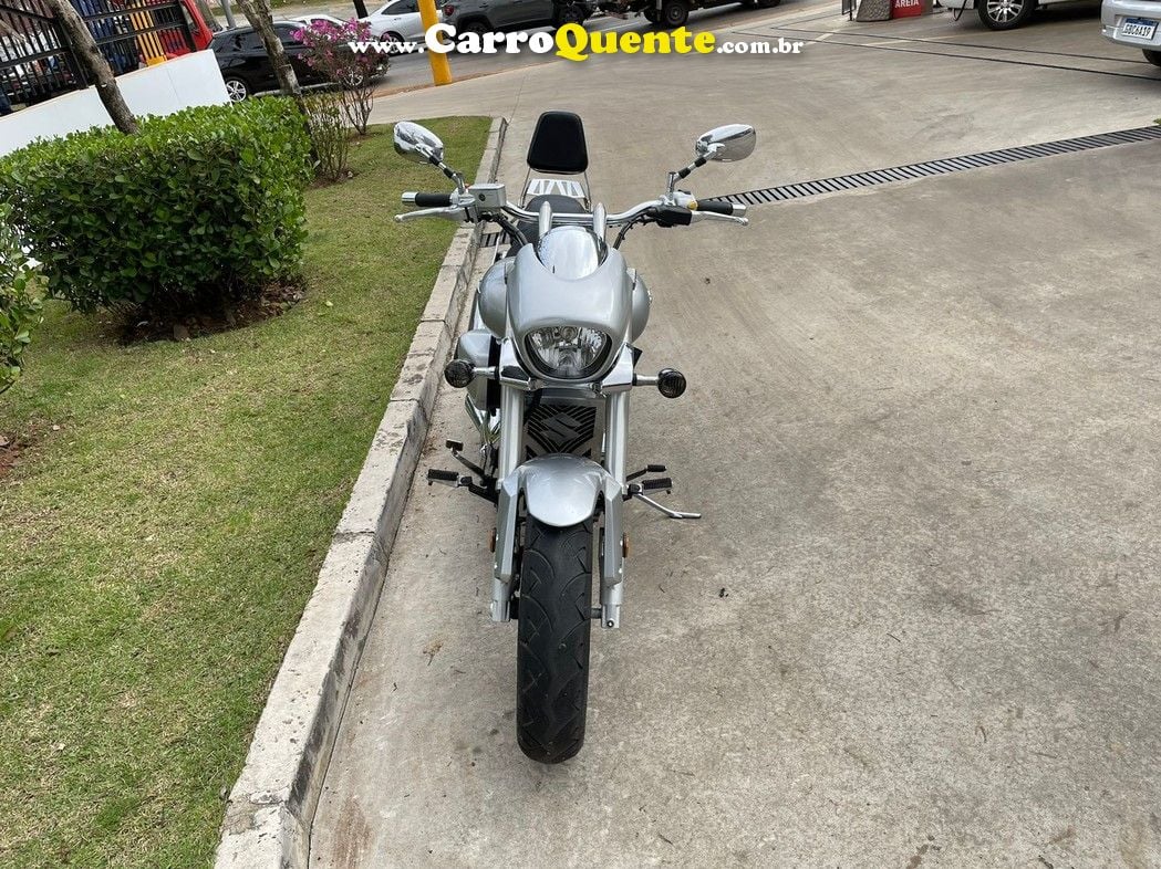 SUZUKI BOULEVARD M800  - Loja